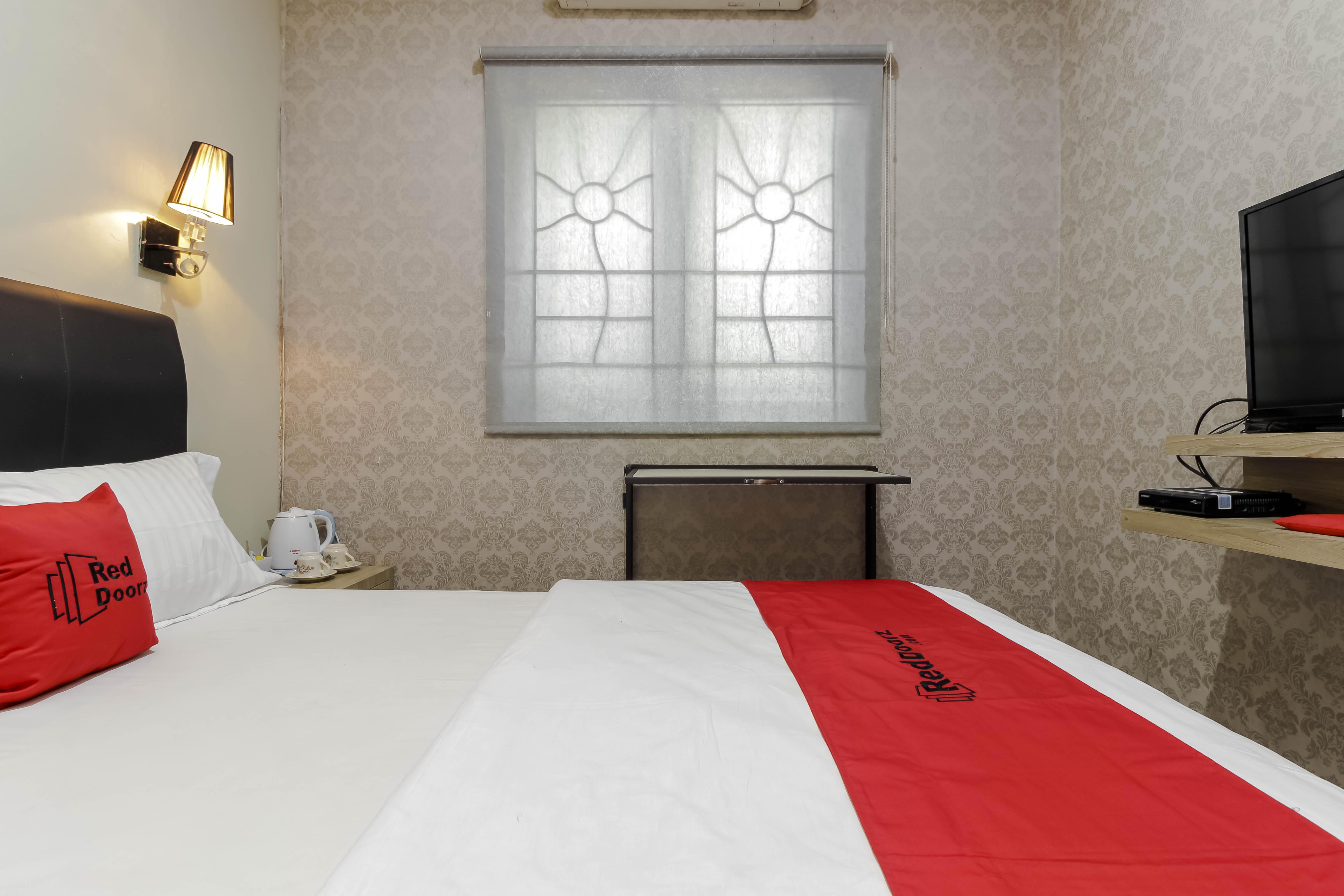 Reddoorz Plus Near Lippo Cikarang Mall Bekasi Eksteriør bilde