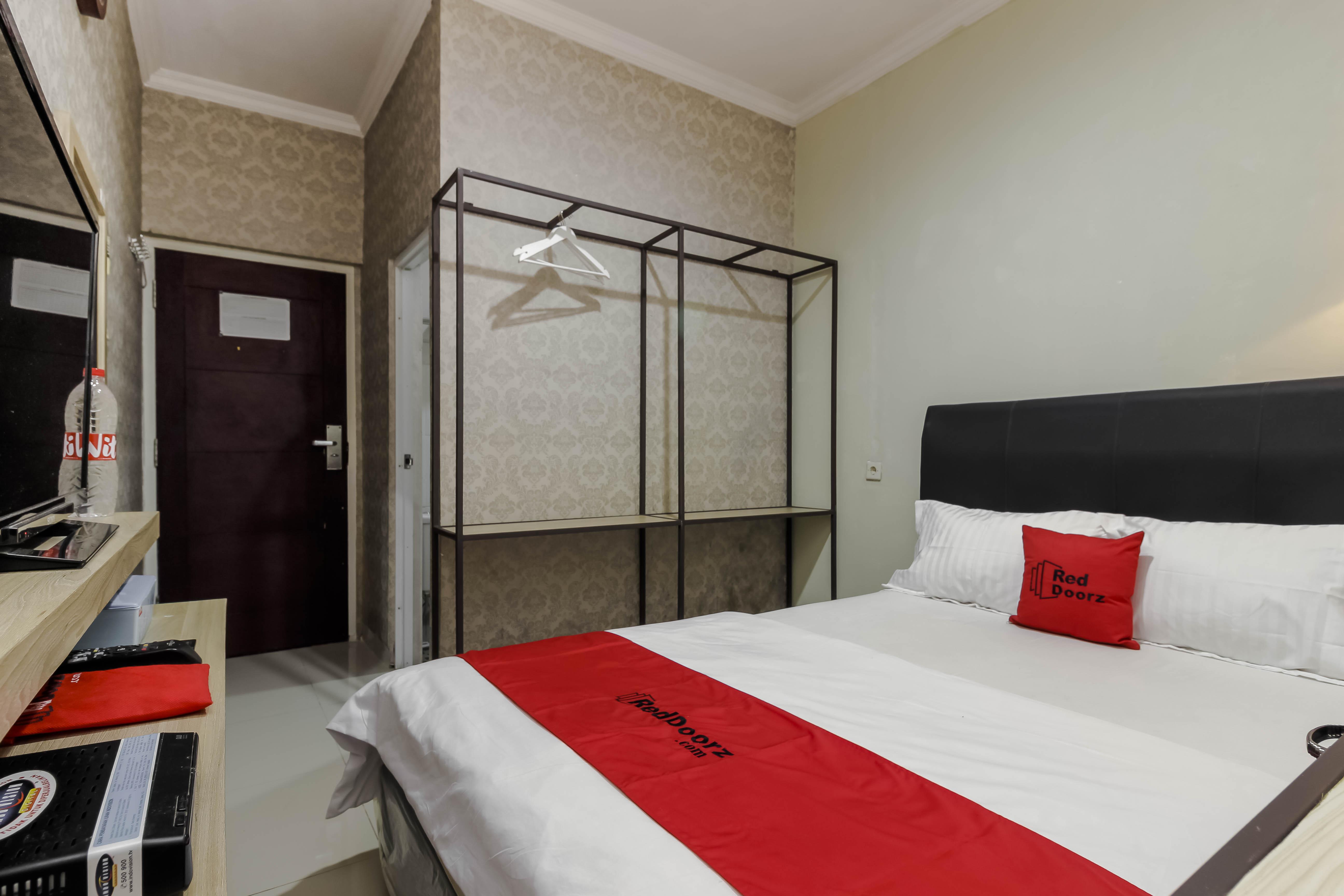 Reddoorz Plus Near Lippo Cikarang Mall Bekasi Eksteriør bilde