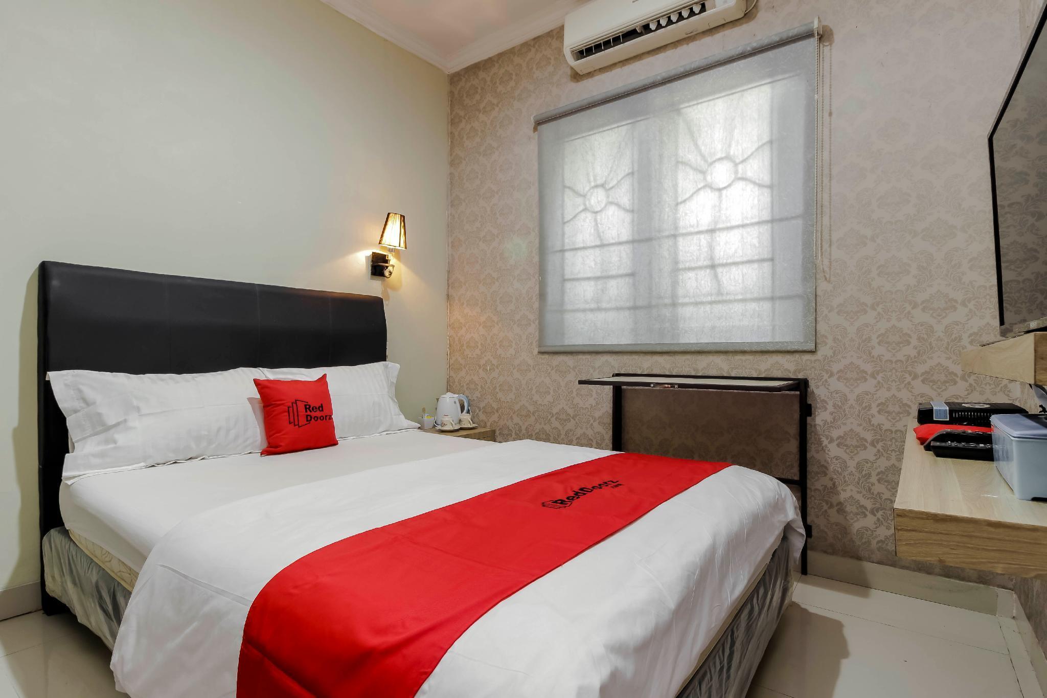 Reddoorz Plus Near Lippo Cikarang Mall Bekasi Eksteriør bilde